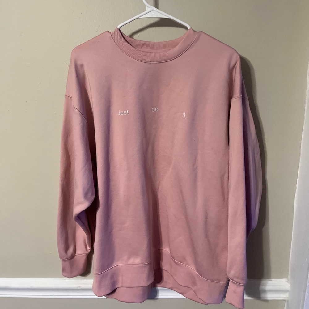PINK NIKE CREW NECK